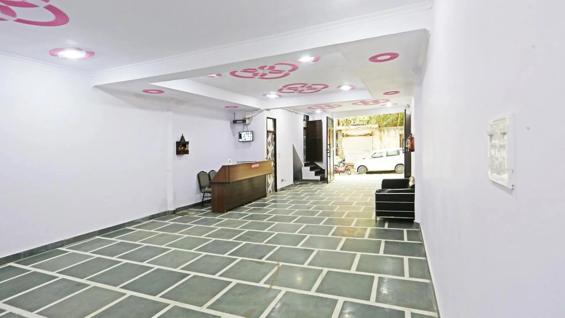 Twamev Residency Hotel Delhi
