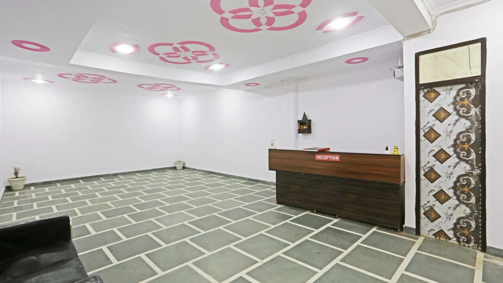 Twamev Residency Hotel Delhi